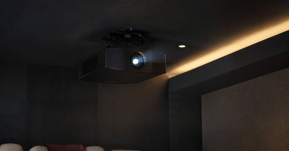 Which projector technology delivers the best image in a light controlled room?